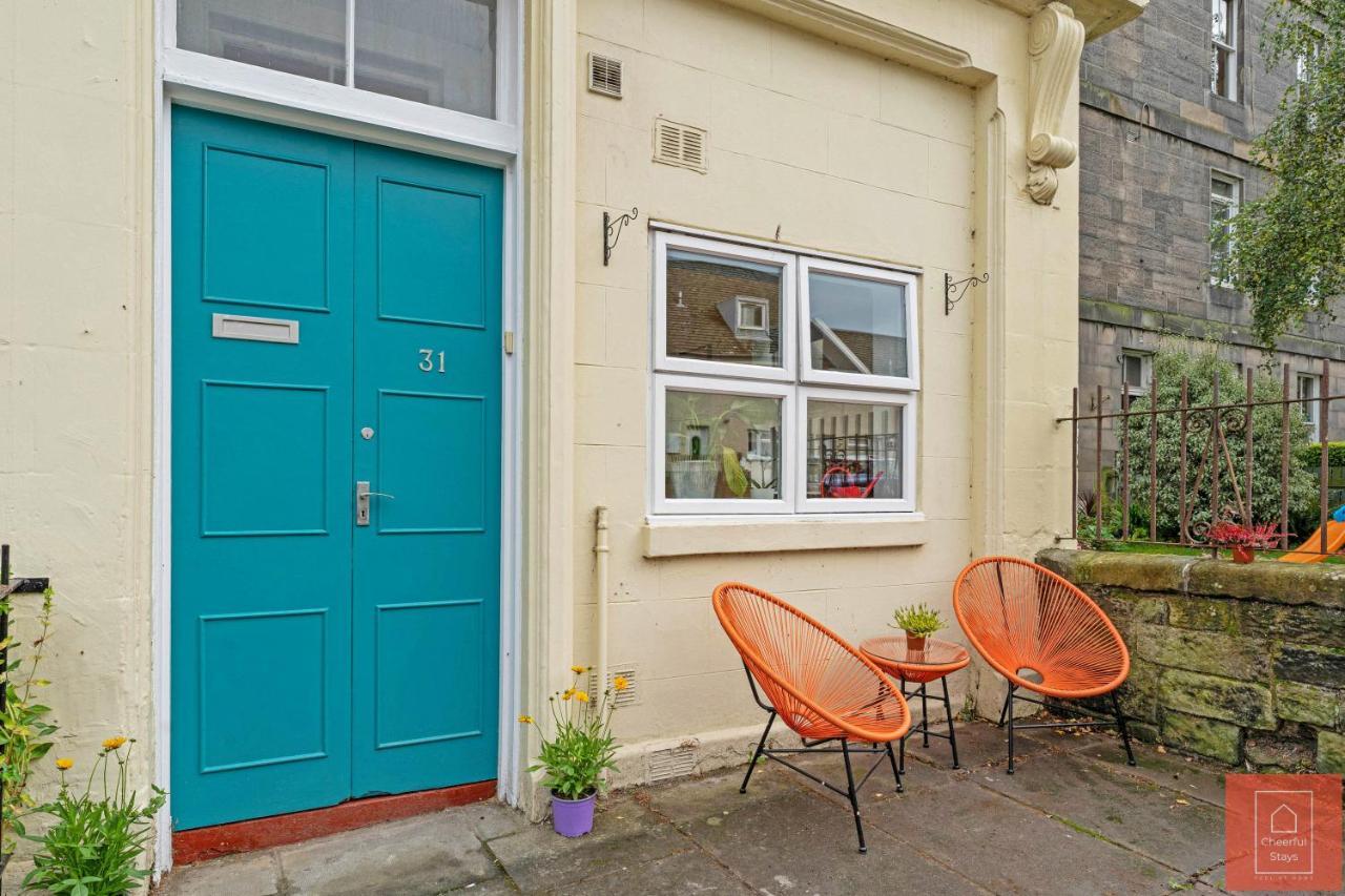 Cheerful Stays: Spacious Flat In Vibrant Leith 에든버러 외부 사진